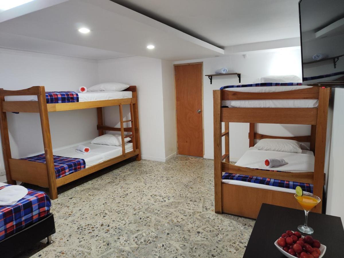 Absolute Hotel & Hostel Boutique Medellín Esterno foto